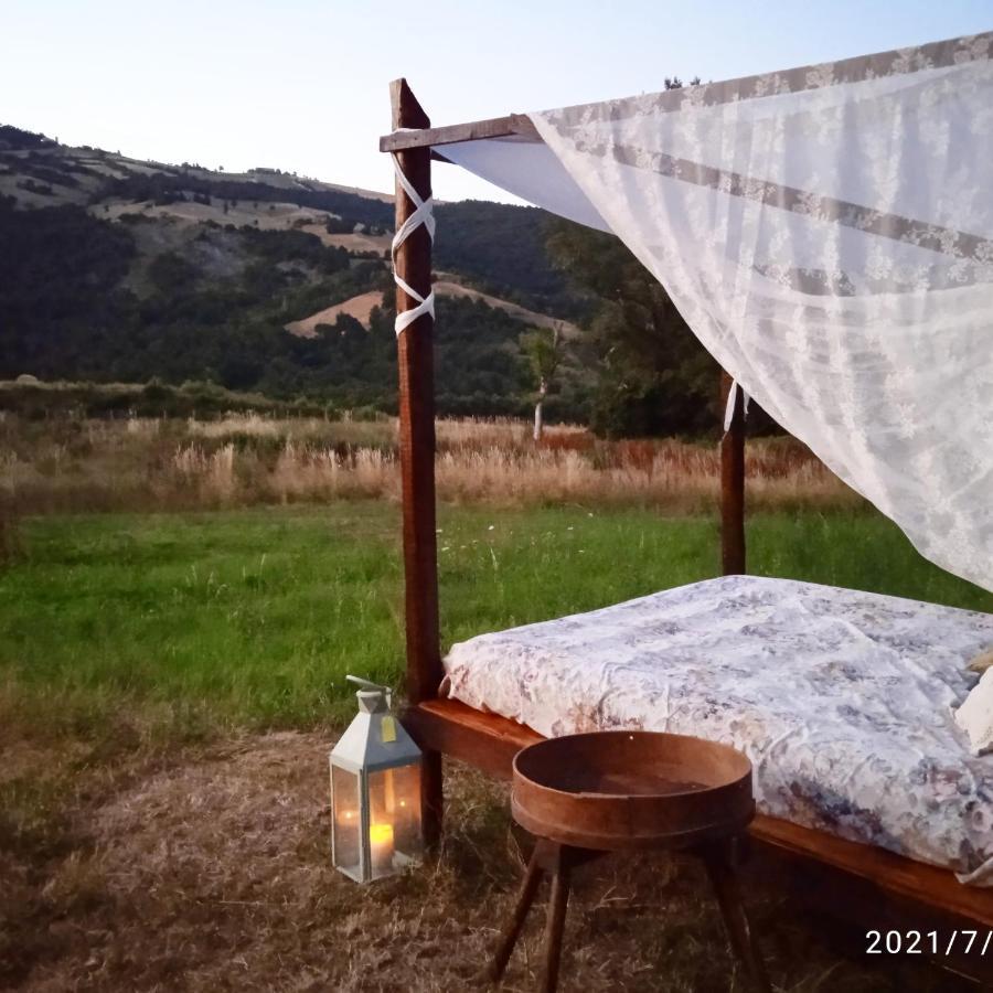 Due Principi E Una Fata Sestola Exterior foto